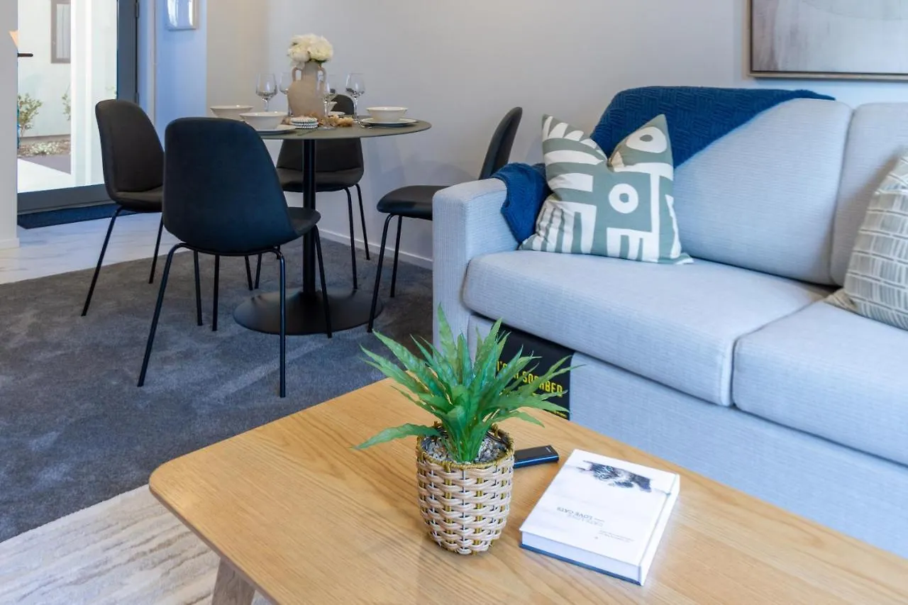 クライストチャーチUrban Park Escape 2 Bed 2 Bath W/Carparkアパートメント ニュージーランド