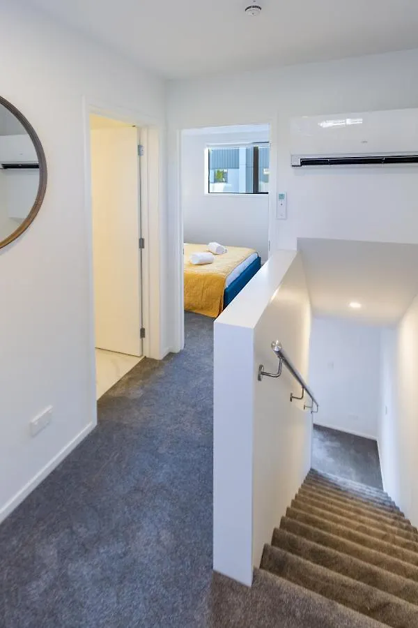 クライストチャーチUrban Park Escape 2 Bed 2 Bath W/Carparkアパートメント クライストチャーチ